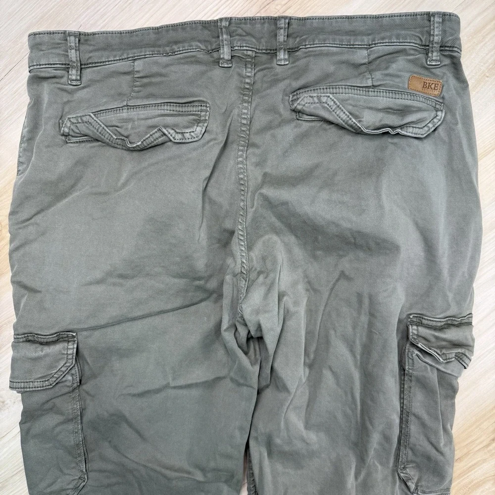 BKE Cargo Outdoor Utility Hiking Pants Men's Size 34 x 34 Work Pants Relaxed Fit